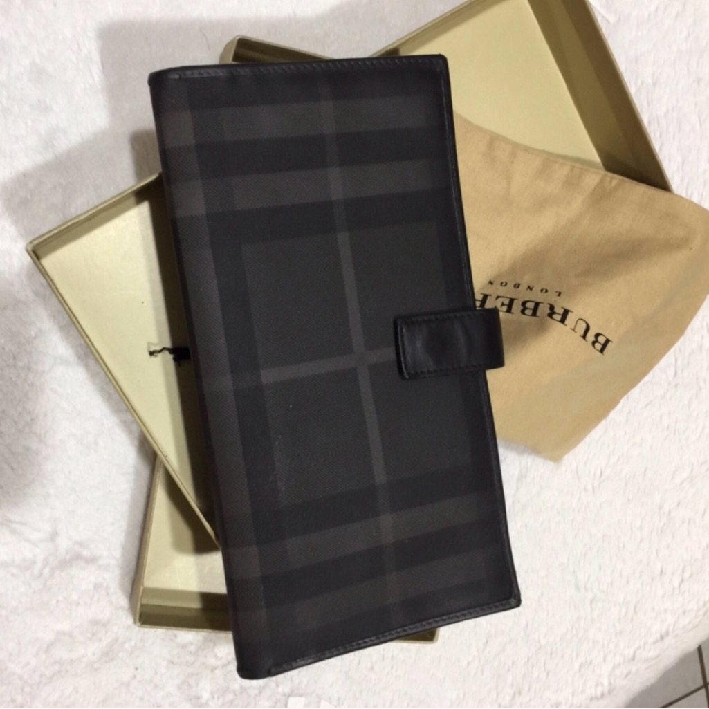 Authentic Burberry Large Unisex Wallet